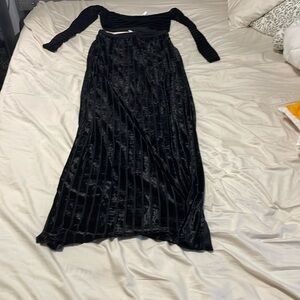 LUCY IN THE SKY; size L; crop long sleeve top w matching maxi skirt